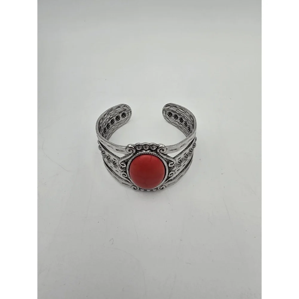 Red Dyed Howlite Stone Silver‎ Tone Cuff Bracelet Bangle Boho
